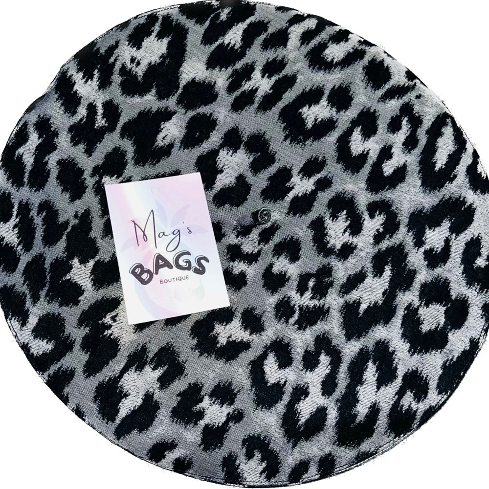 Dior: Beret Leopard Mitzah Collection Limited Edition Beret in Grey - Picture 2 of 12